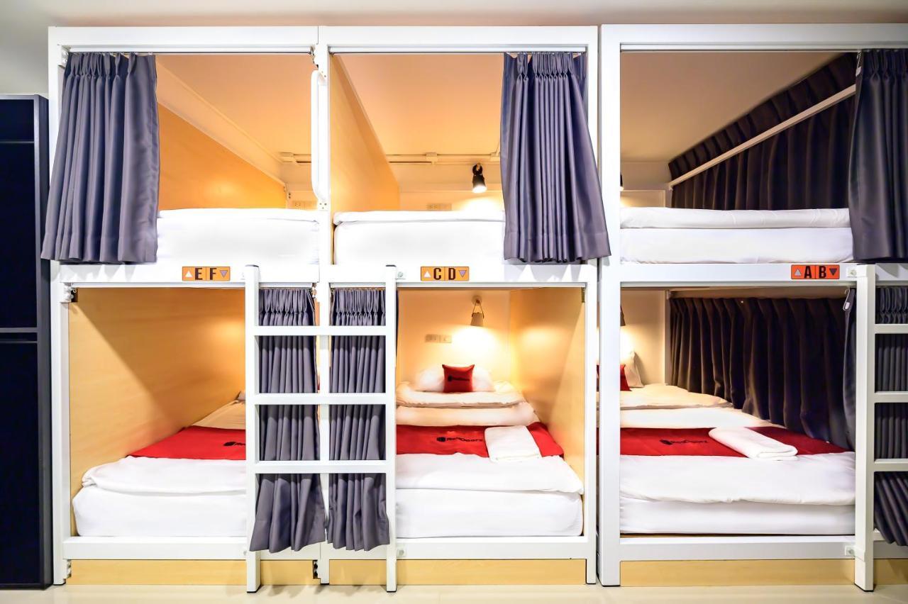 The Living Block Hotel Банкок Екстериор снимка